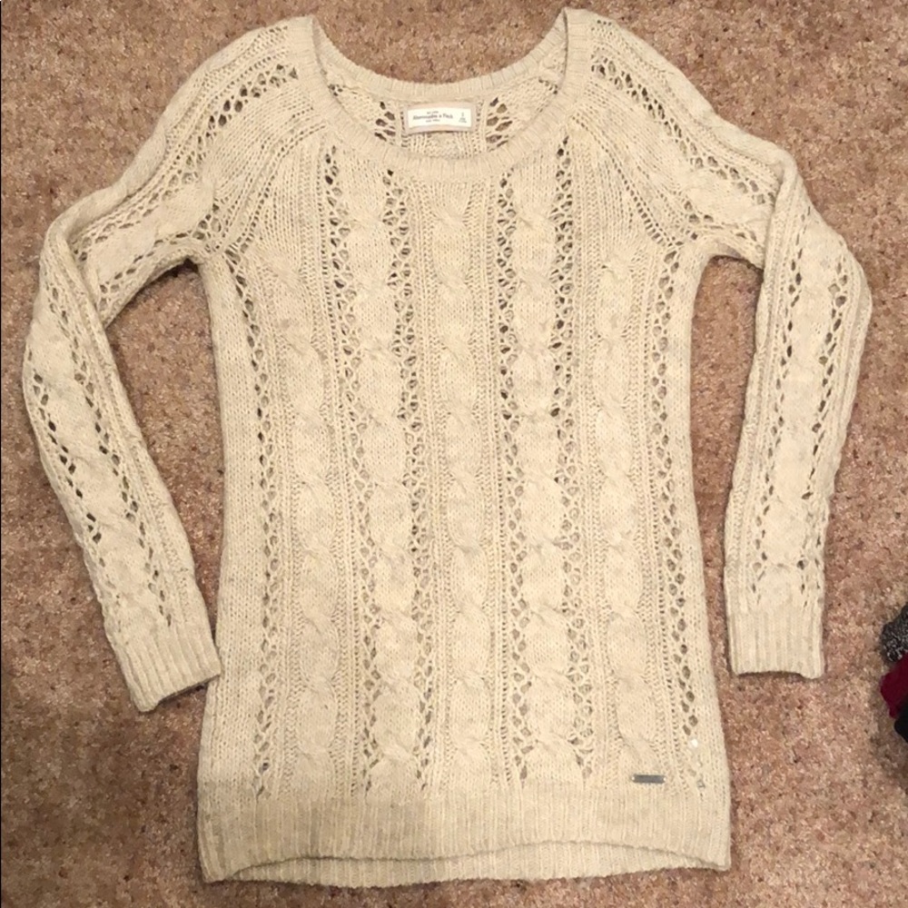 Abercrombie & Fitch sweater